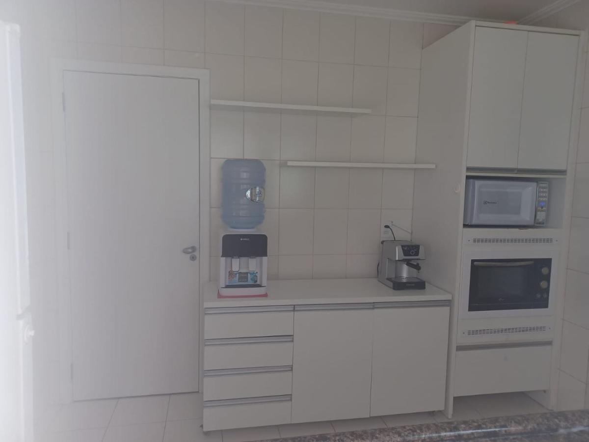 Diferenciado - 210m Privativos, Terraco - Cervejeira - 3 Quartos - 2 Banheiros Apartamento